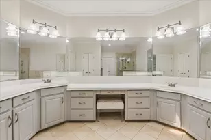5774 Doliver Dr, Houston, TX 77057 - Photo 11