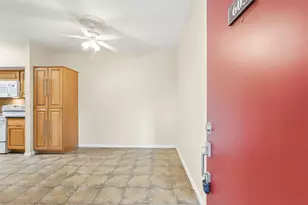 2025 Augusta Dr, Houston, TX 77057 - Photo 13