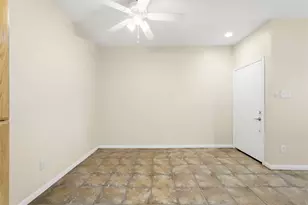 2025 Augusta Dr, Houston, TX 77057 - Photo 17