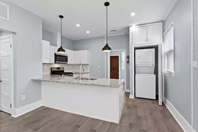 2005 37th Street, Galveston, TX 77550 - Photo 7