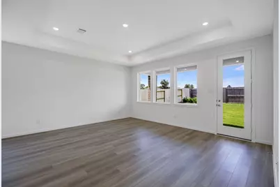 1123 Buffalo Run, Tomball, TX 77375 - Photo 5