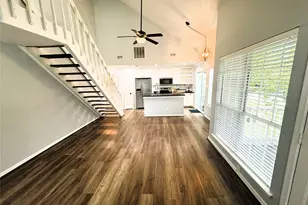 111 Dunbar Estates Dr, Friendswood, TX 77546 - Photo 13