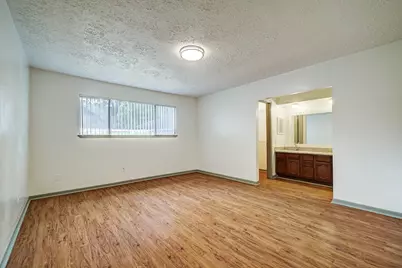 1906 Iron Ridge, Sugar Land, TX 77478 - Photo 7