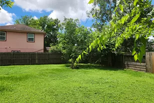 4518 Oak Shadows Dr, Houston, TX 77091 - Photo 7