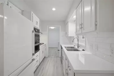 5014 Viking Drive, Houston, TX 77092 - Photo 7