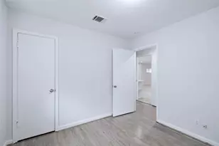 5014 Viking Dr, Houston, TX 77092 - Photo 13