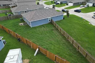 5915 Snapping Turtle Rd, Baytown, TX 77523 - Photo 9