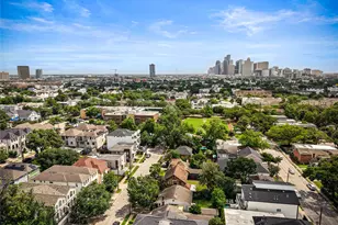 1716 Maryland St, Houston, TX 77006 - Photo 1