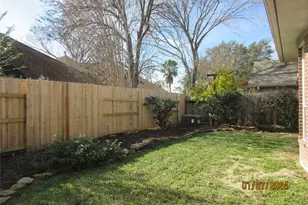 1110 Parkhaven Ln, Houston, TX 77077 - Photo 25