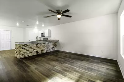 226 Hollow Oak, Livingston, TX 77351 - Photo 9