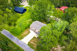 226 Hollow Oak, Livingston, TX 77351 - Photo 5