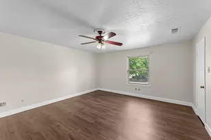 11319 Briar Forest Dr, Houston, TX 77077 - Photo 15