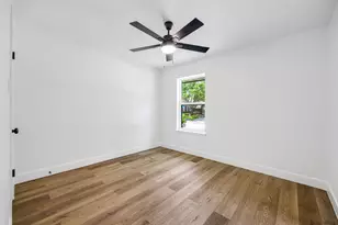 8713 Timberside Dr, Houston, TX 77025 - Photo 25
