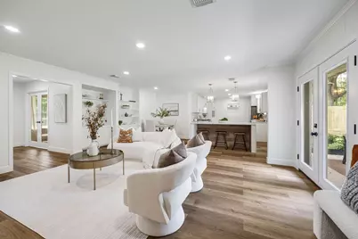 8713 Timberside Drive, Houston, TX 77025 - Photo 9