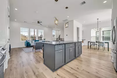 724 E 33rd Street, Houston, TX 77022 - Photo 13