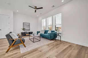 724 E 33rd St, Houston, TX 77022 - Photo 7