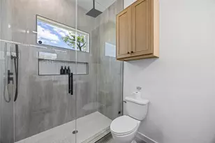 9019 Comal St, Houston, TX 77051 - Photo 9
