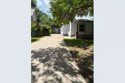 603 Hudgins St, Smithville, TX 78957 - Photo 3