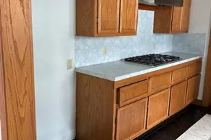 603 Hudgins St, Smithville, TX 78957 - Photo 9