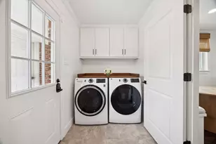 8106 Beverly Hill St, Houston, TX 77063 - Photo 13