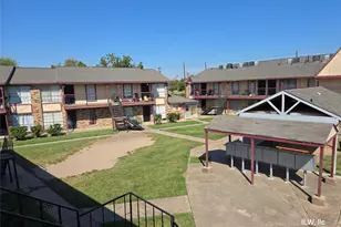830 Victoria Dr, Houston, TX 77022 - Photo 1