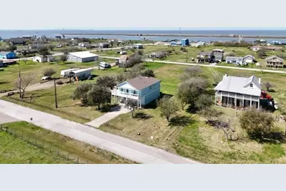 805 Nelson Avenue, Port Bolivar, TX 77650 - Photo 7