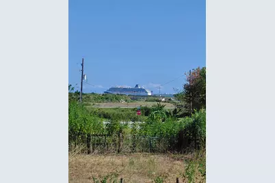 805 Nelson Avenue, Port Bolivar, TX 77650 - Photo 5