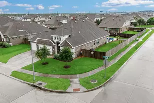 9115 Regan Wy, Mont Belvieu, TX 77523 - Photo 37