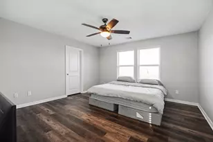 10227 Cleartide Ln, Houston, TX 77034 - Photo 11