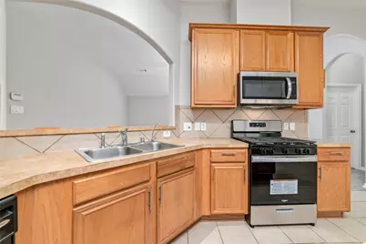 13206 Rustic Garden Drive, Houston, TX 77083 - Photo 9