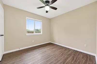 11655 Lakeview Manor Drive, Willis, TX 77318 - Photo 37