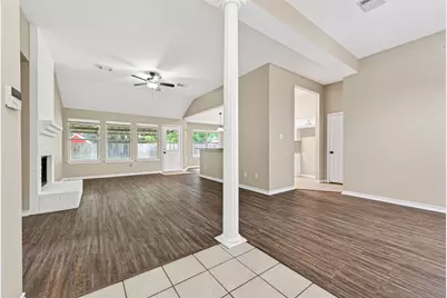 11655 Lakeview Manor Drive, Willis, TX 77318 - Photo 7