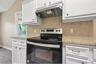 11655 Lakeview Manor Drive, Willis, TX 77318 - Photo 17