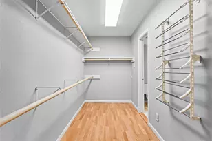 302 S Hardie St, Alvin, TX 77511 - Photo 7