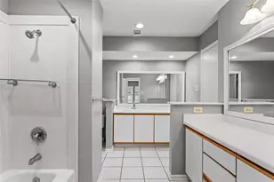 302 S Hardie St, Alvin, TX 77511 - Photo 15