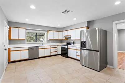 302 S Hardie Street, Alvin, TX 77511 - Photo 5