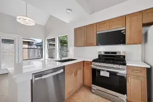 13825 Purplemartin St, Houston, TX 77083 - Photo 13