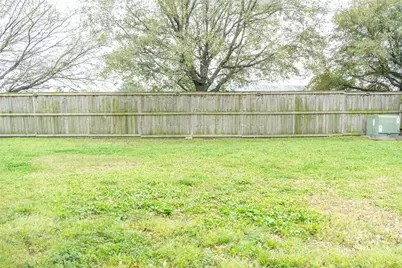 12914 Pinehall Lane, Houston, TX 77044 - Photo 15
