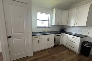 1311 E 35th St, Houston, TX 77022 - Photo 5