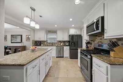5802 Belrose Drive, Houston, TX 77035 - Photo 5
