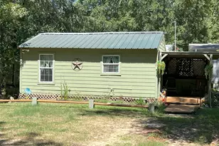 204 Knottypine, Livingston, TX 77351 - Photo 1