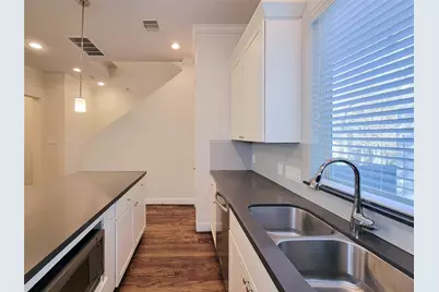 12 Hermann Park Court, Houston, TX 77021 - Photo 15