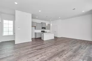 2011 E Bauer Dr, Houston, TX 77080 - Photo 9