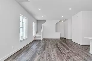 2011 E Bauer Dr, Houston, TX 77080 - Photo 11