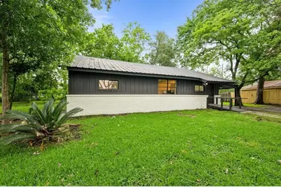 3201 Creel Court, La Porte, TX 77571 - Photo 3
