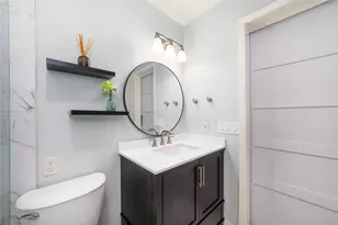 26 S White Pebble Ct, The Woodlands, TX 77380 - Photo 15