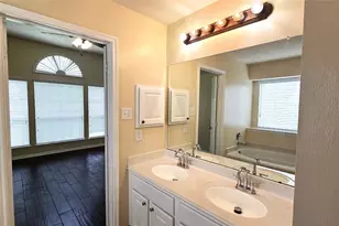 2014 Pinecreek Pass Ln, Katy, TX 77449 - Photo 27