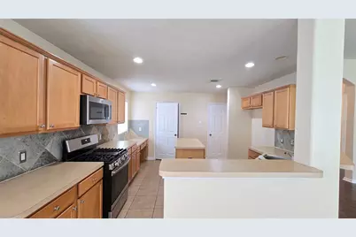 2014 Pinecreek Pass Lane, Katy, TX 77449 - Photo 13
