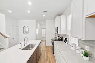 6065 Cebra St, Houston, TX 77091 - Photo 17
