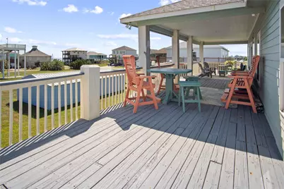 857 Gulfview Drive, Crystal Beach, TX 77650 - Photo 11